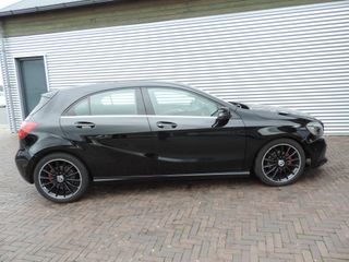 Voertuigafbeelding 7