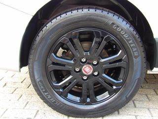 Voertuigafbeelding 16