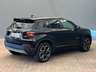 Voertuigafbeelding 6