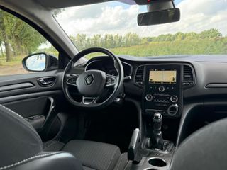 Voertuigafbeelding 2