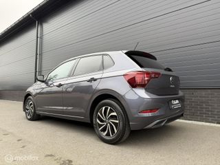 Voertuigafbeelding 3