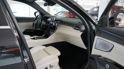 Voertuigafbeelding 48