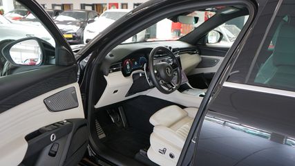 Voertuigafbeelding 7