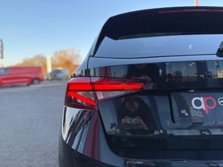 Voertuigafbeelding 6