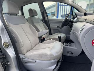 Voertuigafbeelding 10