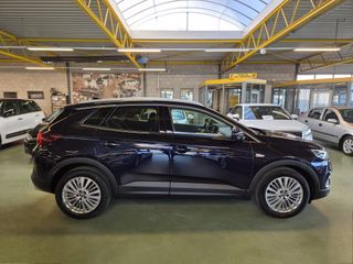 Voertuigafbeelding 8