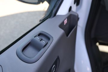 Voertuigafbeelding 11