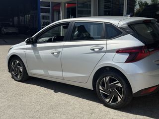 Voertuigafbeelding 5