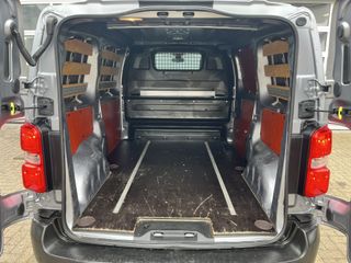 Voertuigafbeelding 15