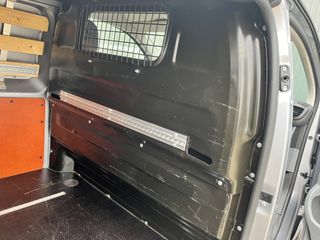 Voertuigafbeelding 24