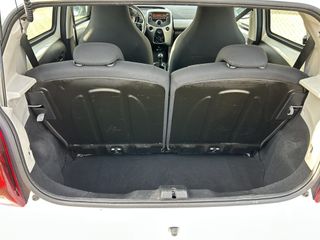 Voertuigafbeelding 9