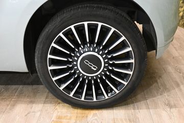 Voertuigafbeelding 15