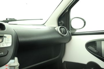 Voertuigafbeelding 15