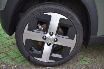 Voertuigafbeelding 18