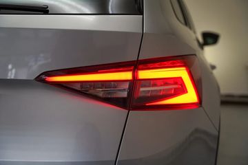 Voertuigafbeelding 38