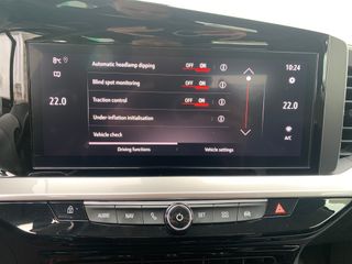 Voertuigafbeelding 19