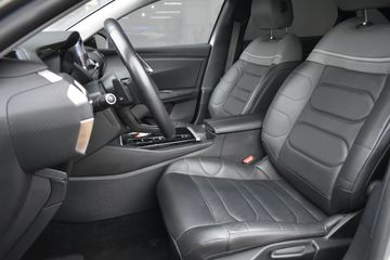 Voertuigafbeelding 8