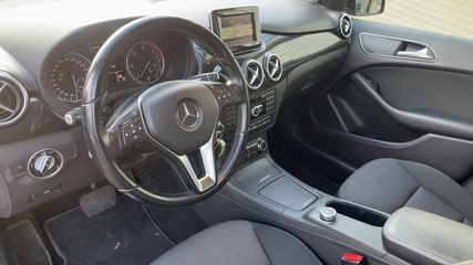 Voertuigafbeelding 9