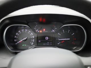 Voertuigafbeelding 12