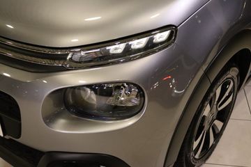 Voertuigafbeelding 7