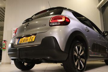 Voertuigafbeelding 9