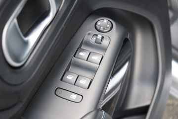 Voertuigafbeelding 19