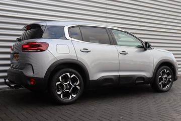 Voertuigafbeelding 6