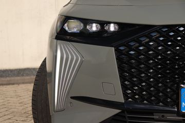 Voertuigafbeelding 4