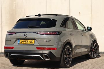 Voertuigafbeelding 6