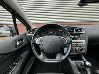 Voertuigafbeelding 14