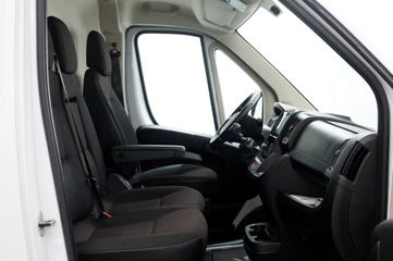 Voertuigafbeelding 2