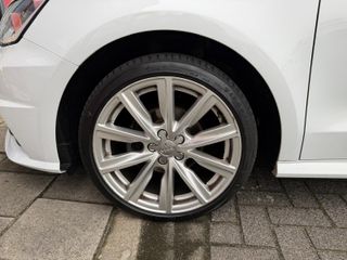 Voertuigafbeelding 8