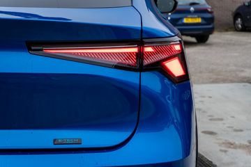 Voertuigafbeelding 8