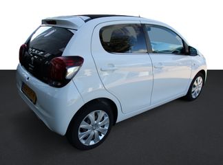 Voertuigafbeelding 3