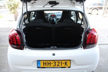 Voertuigafbeelding 6