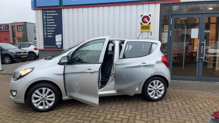 Voertuigafbeelding 8