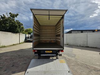 Voertuigafbeelding 12