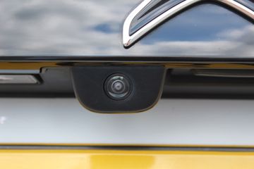 Voertuigafbeelding 9