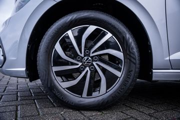 Voertuigafbeelding 6