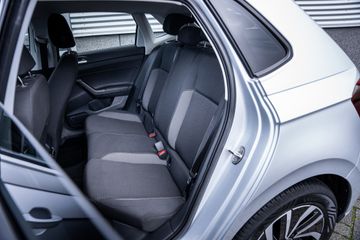 Voertuigafbeelding 8