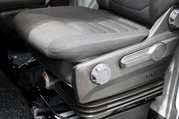 Voertuigafbeelding 17