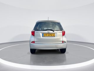 Voertuigafbeelding 5