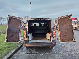 Voertuigafbeelding 11