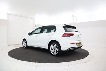 Voertuigafbeelding 2