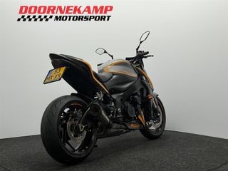 Voertuigafbeelding 14