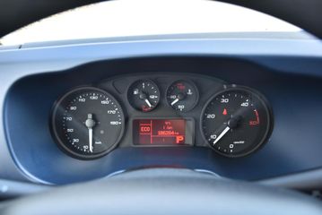 Voertuigafbeelding 17