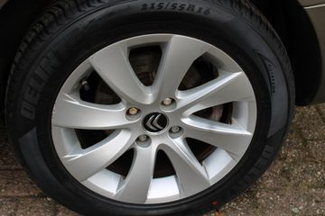 Voertuigafbeelding 13