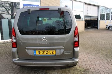 Voertuigafbeelding 3