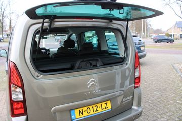 Voertuigafbeelding 6