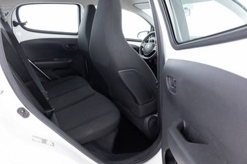 Voertuigafbeelding 6